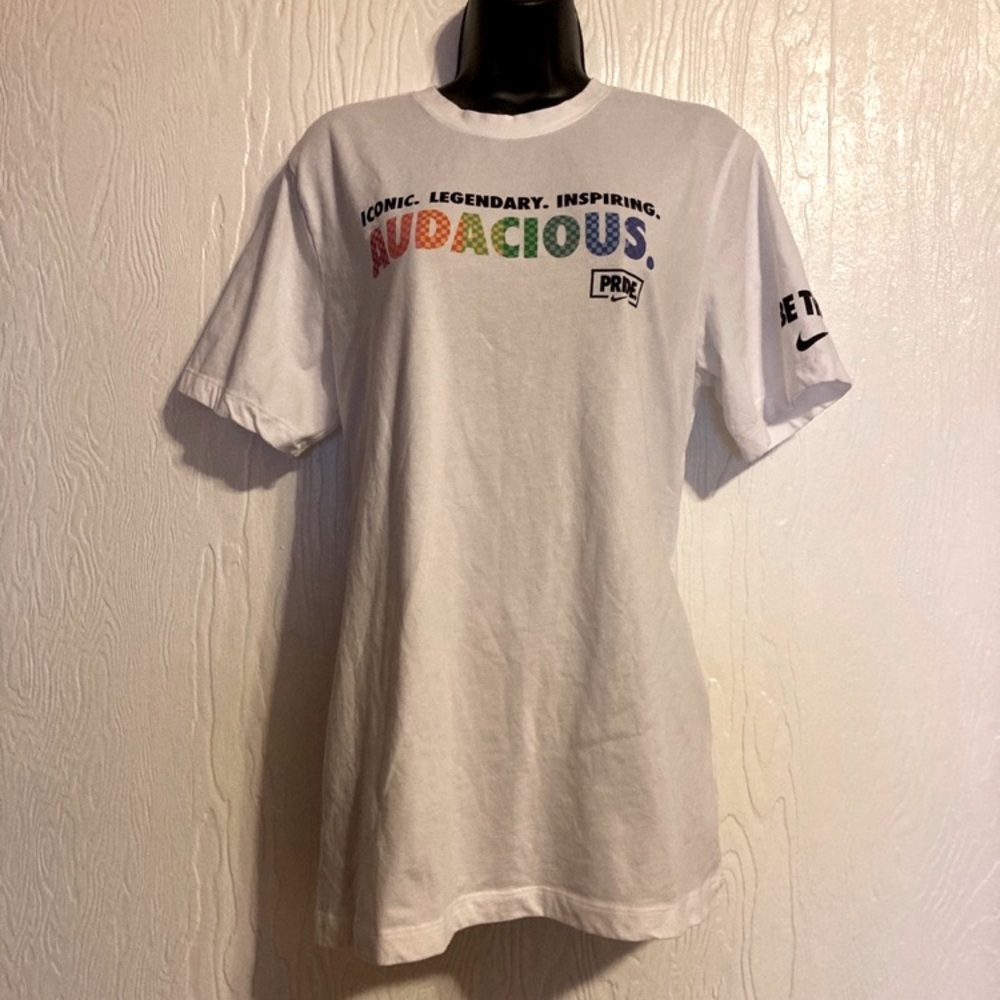 Nike Dry Fit Pride Shirt
